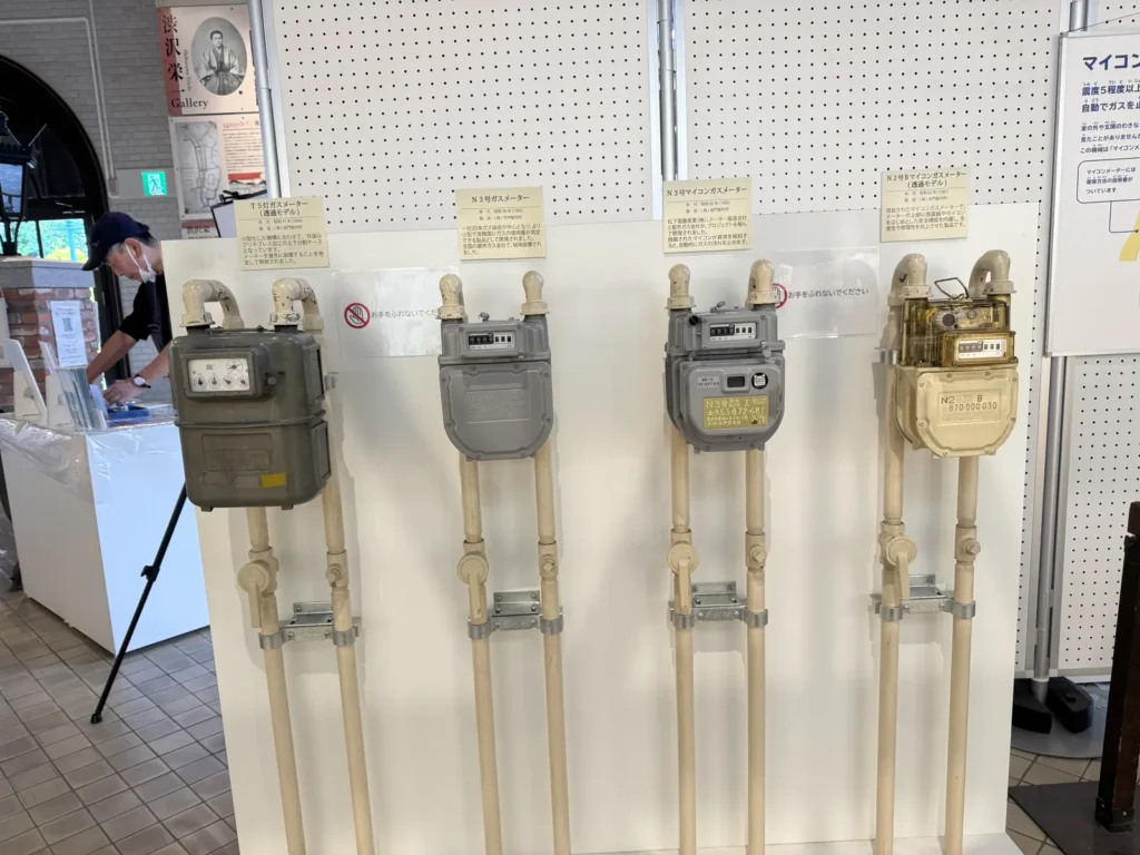 東京ガスで使用された年代の異なるガスメーター